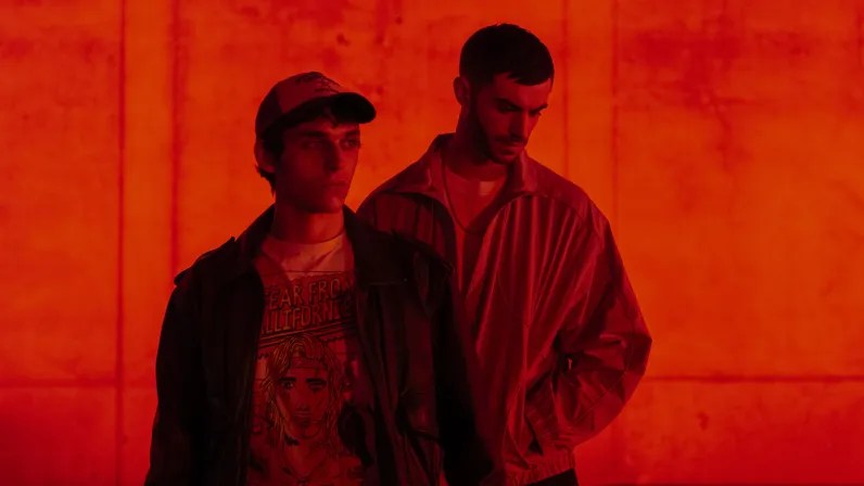 Image du film On aboie en silence, prix de la meilleure musique au Festival de La Rochelle 2026 – mixage de la bande originale d'Owlle par Vincent Drux